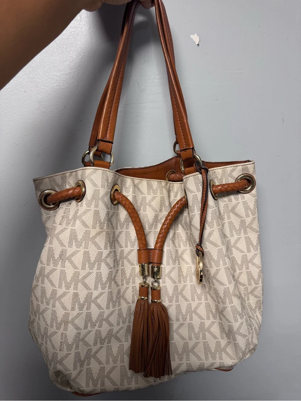 Michael Kors Marina Large Drawstring Tote Vanilla Brown